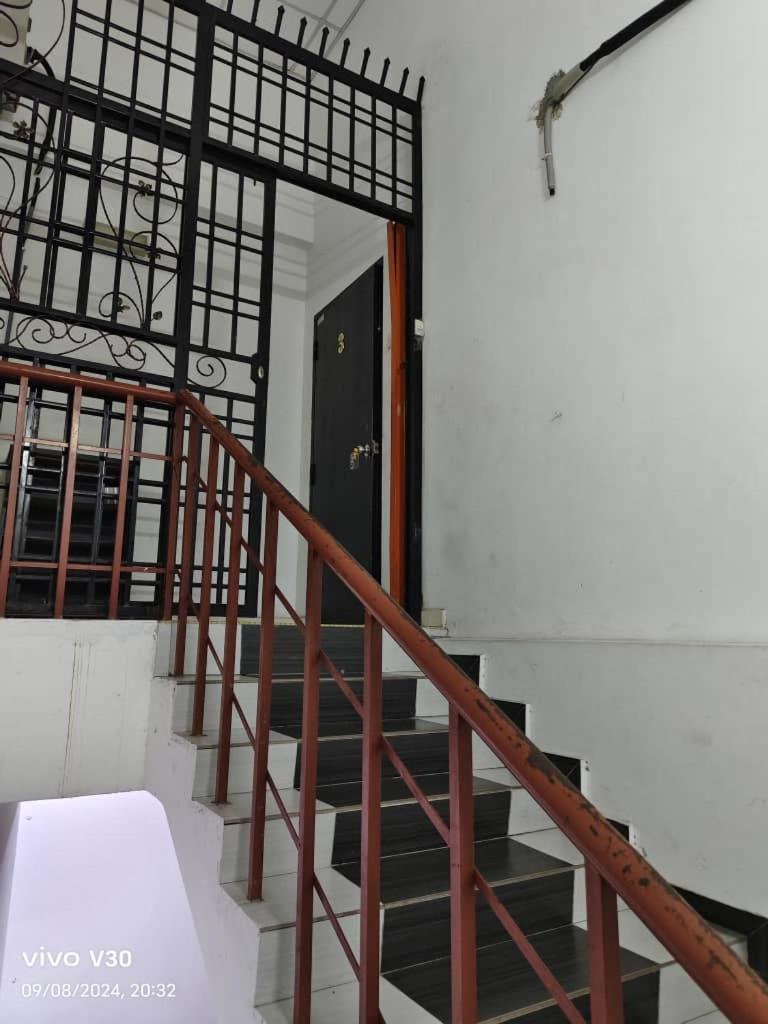 Ulfah Mersing Rum bild